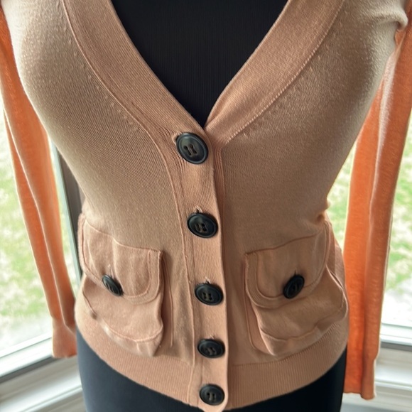 J. CREW Ladies V‎ Neck Lightweight 5 Button Cardigan - Picture 2 of 10